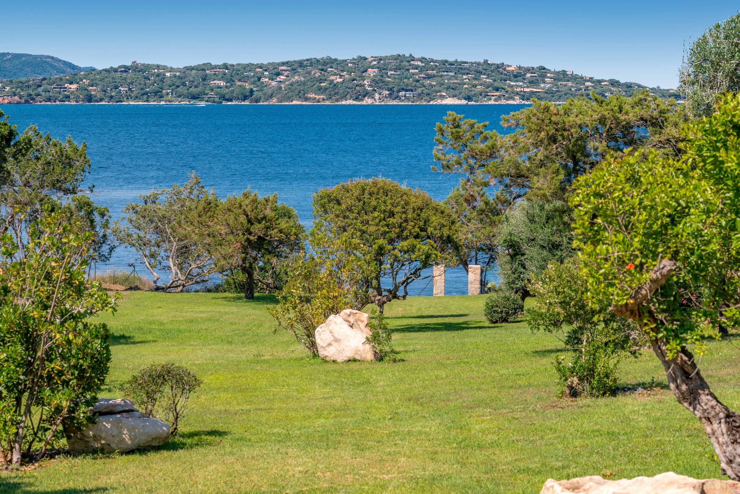 Villa Pieds dans l'eau à vendre à Porto-Vecchio