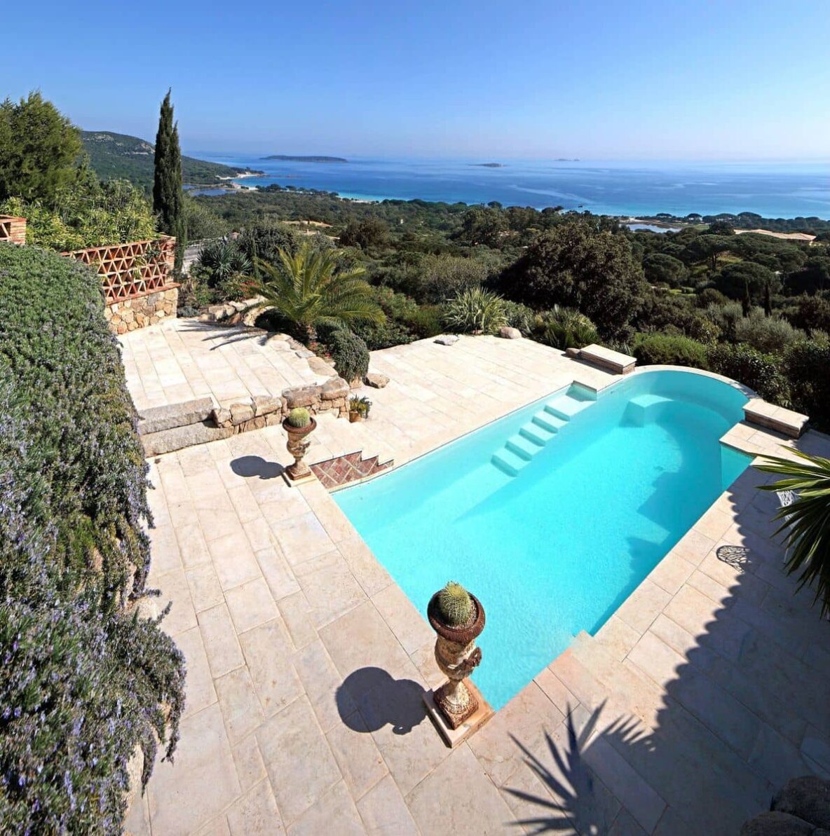 Exceptional house in Palombagia