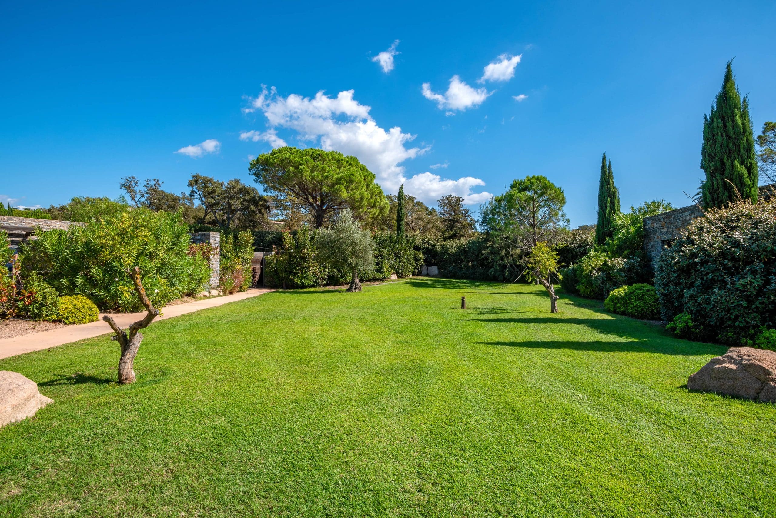 Villa avec accès direct à la plage de Santa Giulia