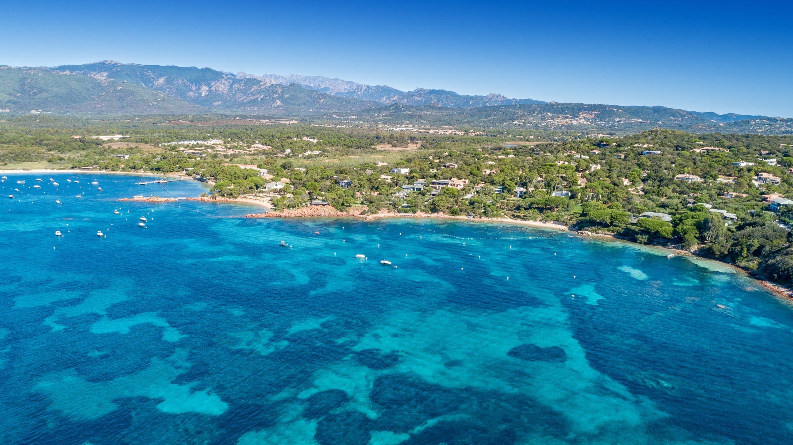 Pieds dans l'eau à vendre à Cala Rossa