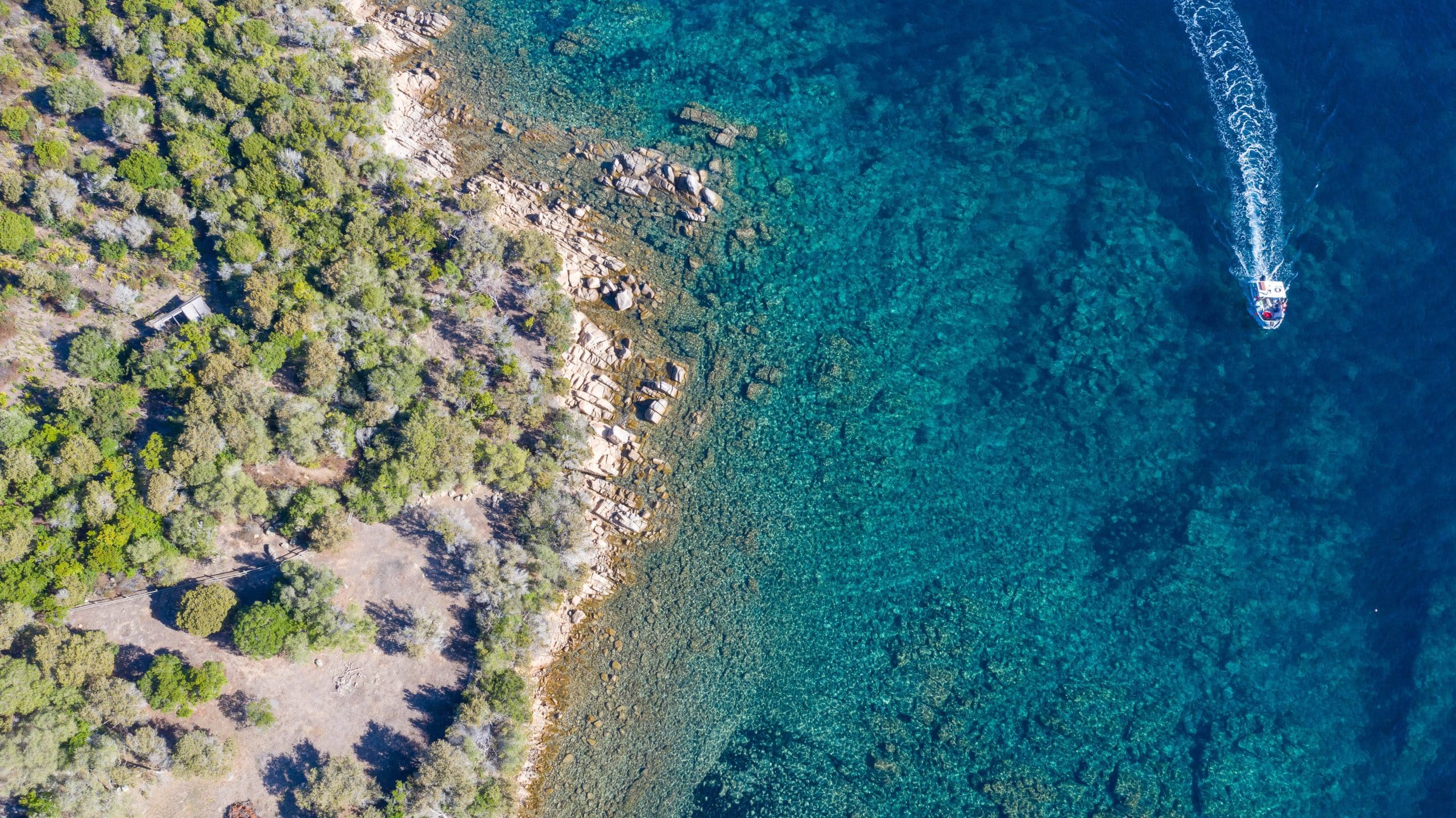 Propriété pieds dans l'eau à vendre à Coti Chiavari