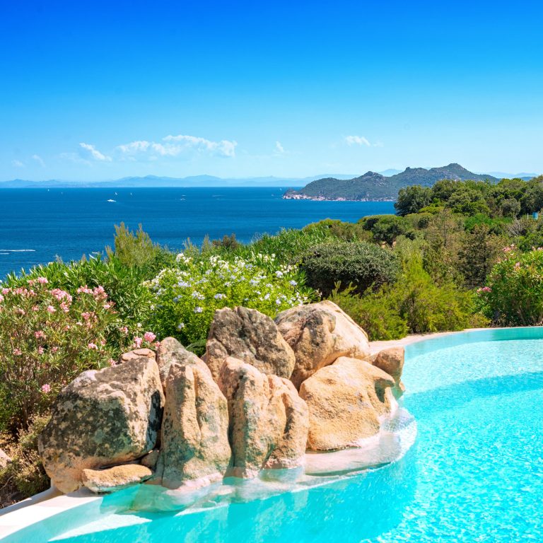 Punta d’Oro, panorama exceptionnel pour cette villa à vendre