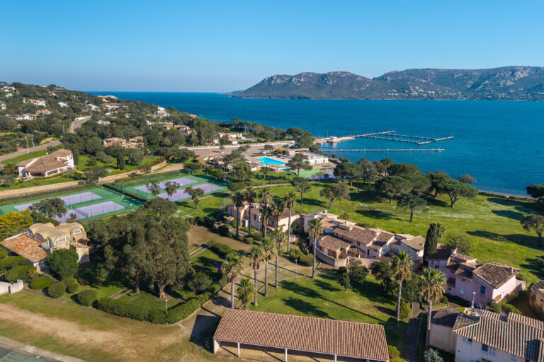 Maison vue mer à Marina di Fiori à vendre